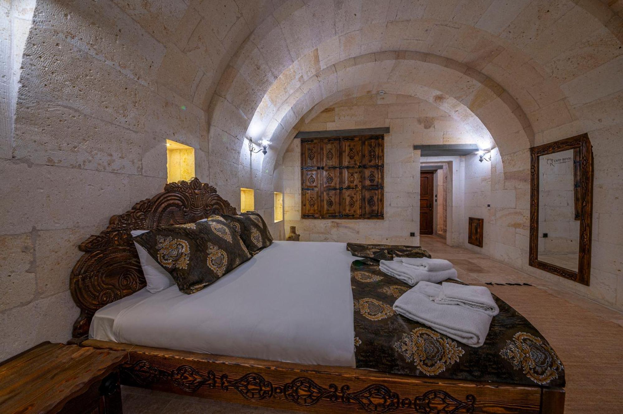 Capp Royal Cave Hotel أوروغوبْ المظهر الخارجي الصورة