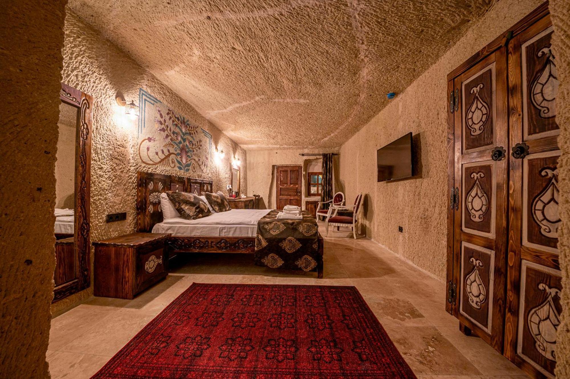 Capp Royal Cave Hotel أوروغوبْ المظهر الخارجي الصورة