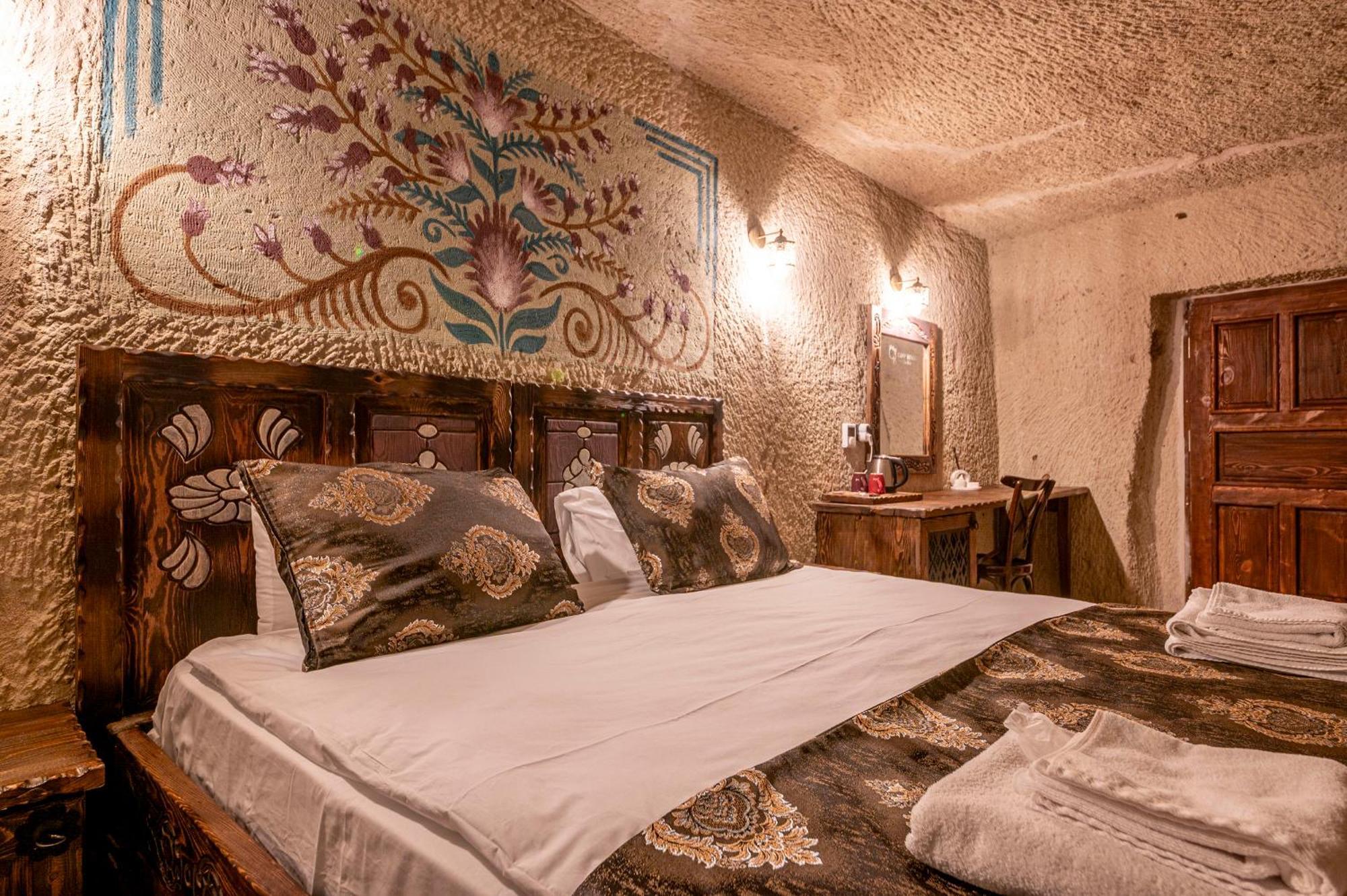 Capp Royal Cave Hotel أوروغوبْ المظهر الخارجي الصورة