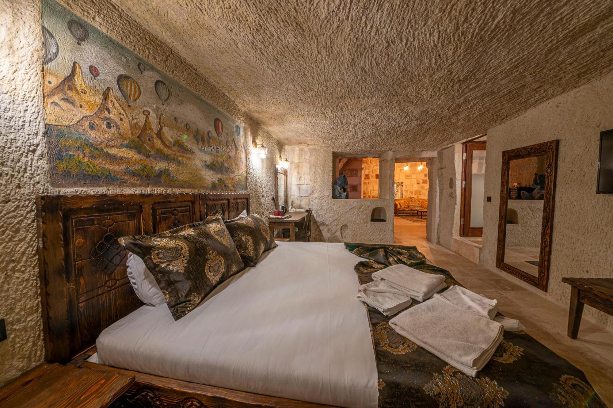 Capp Royal Cave Hotel أوروغوبْ المظهر الخارجي الصورة