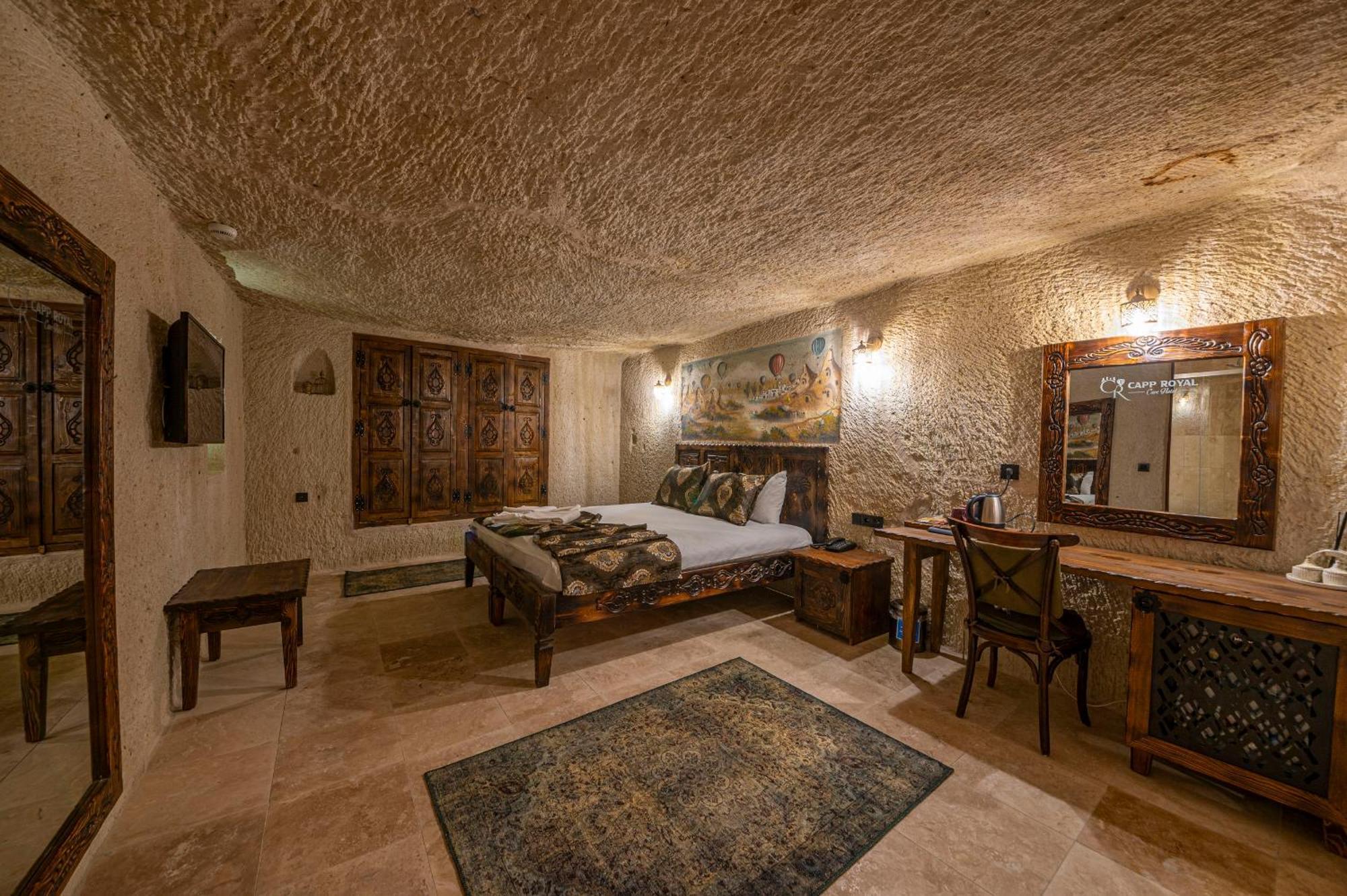 Capp Royal Cave Hotel أوروغوبْ المظهر الخارجي الصورة