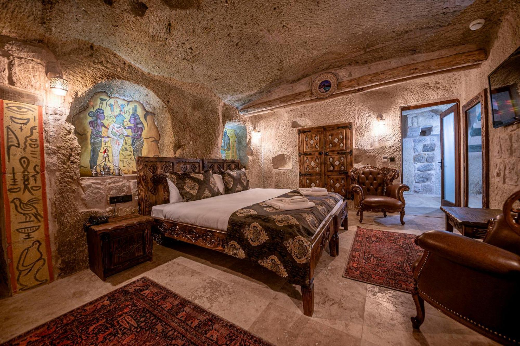 Capp Royal Cave Hotel أوروغوبْ المظهر الخارجي الصورة