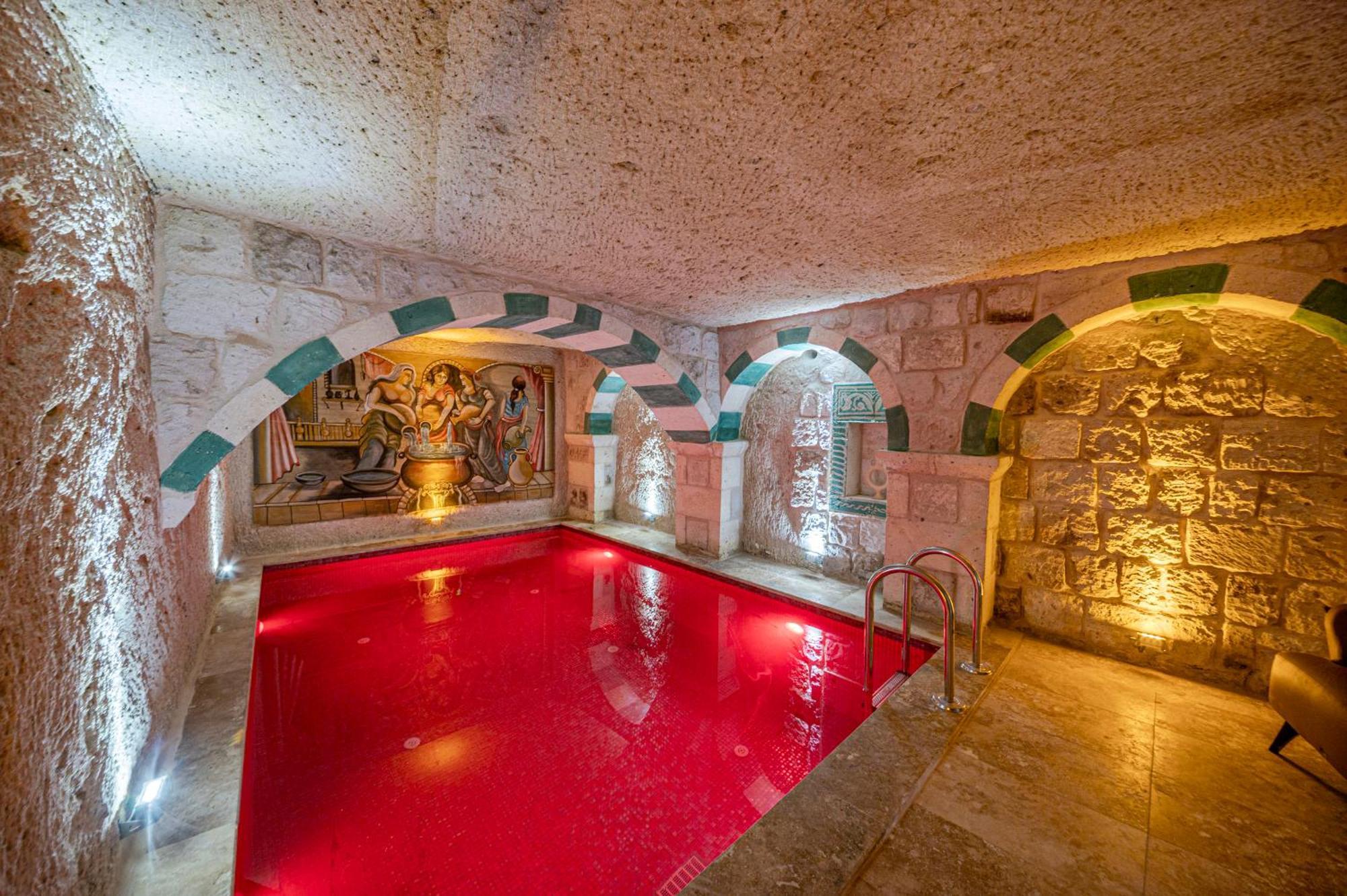 Capp Royal Cave Hotel أوروغوبْ المظهر الخارجي الصورة