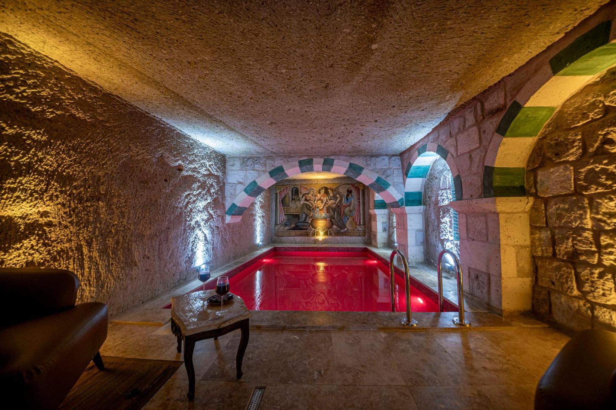 Capp Royal Cave Hotel أوروغوبْ المظهر الخارجي الصورة